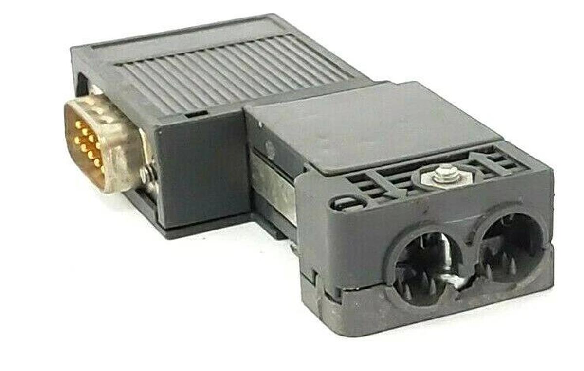 Used SIEMENS 6ES7 972-0BA50-0XA0 PROFIBUS CONNECTOR UP TO 12 MBIT/S 90-DEGREE ANGLE