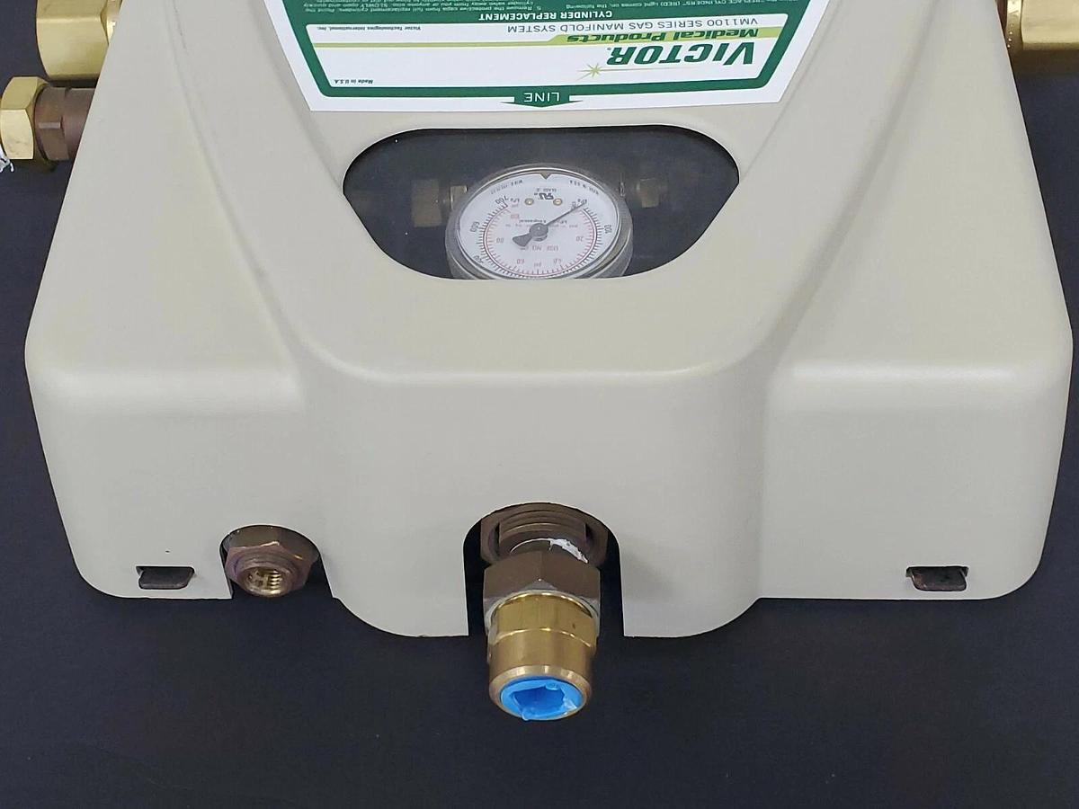 Used VICTOR MEDICAL PRODUCTS VM1100 NITROGEN OXIDE / CARBON DIOXIDE GAS MANIFOLD