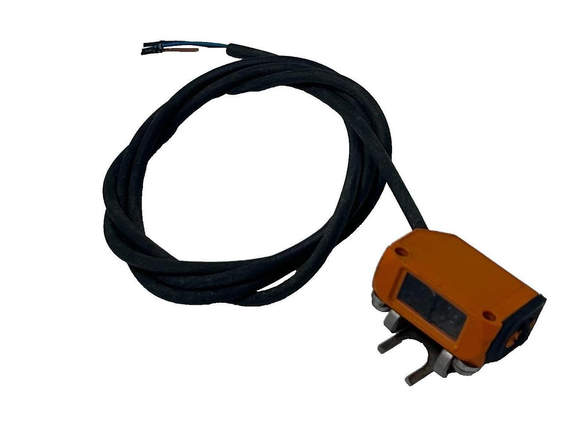 Used LOT OF 3 IFM O6P208 Photoelectric Sensor O6P-FPKG/1M/PH-O6P208 WITH BRACKETS