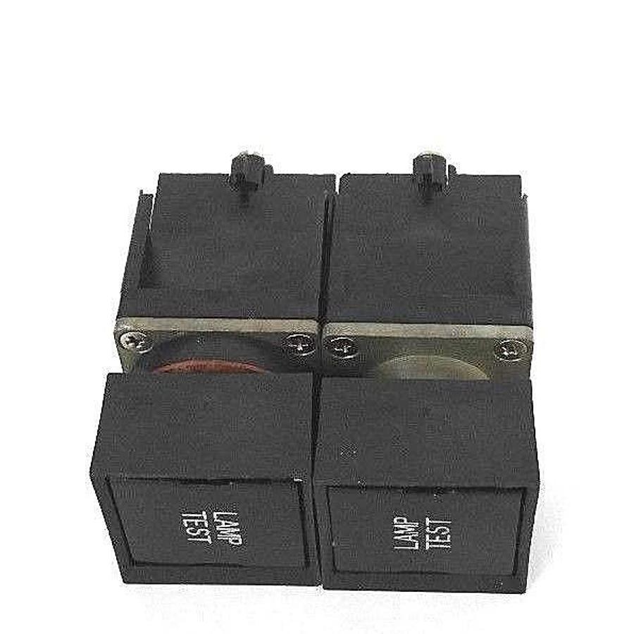 Used LOT OF 2 ALLEN BRADLEY 800MB-XO SER. A OPERATOR FOR PUSHBUTTON SWITCHES 800M-XD1