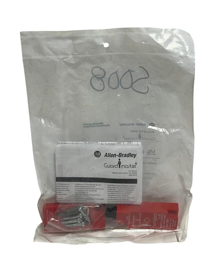 Used ALLEN BRADLEY 440N-G02099 /B Guardmaster FERROGARD SAFETY SWITCH 24VDC 1A NSFS