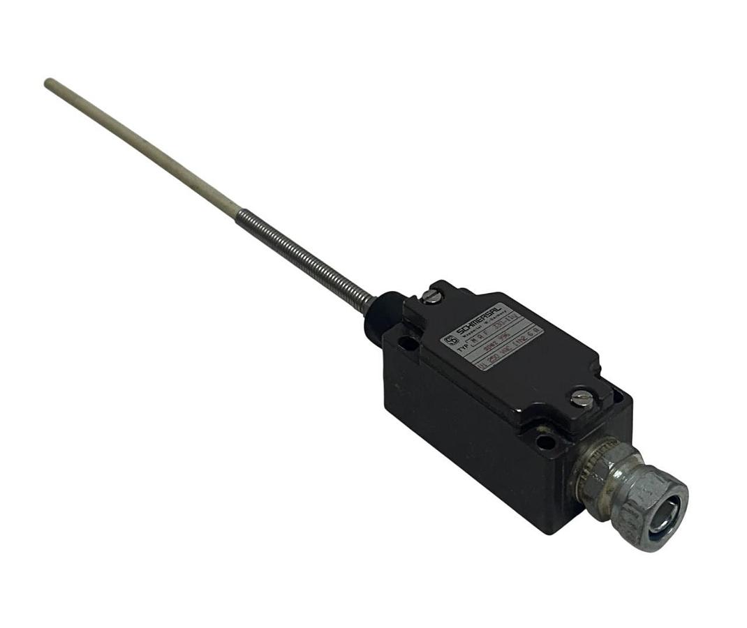 Used SCHMERSAL MAF330-11Y-996 / MAF330-11Y POSITION LIMIT SWITCH 101054491 USNP
