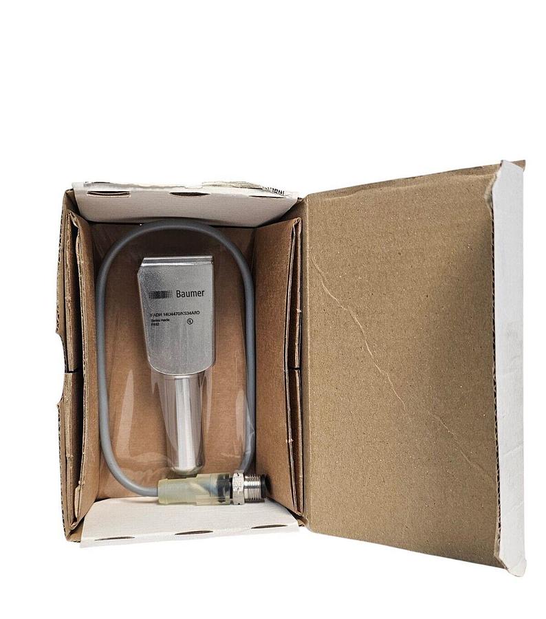 Used NIB BAUMER FADH 14U4470/KS34A/IO PHOTOELECTRIC SENSOR FADH 14U4470KS34AIO