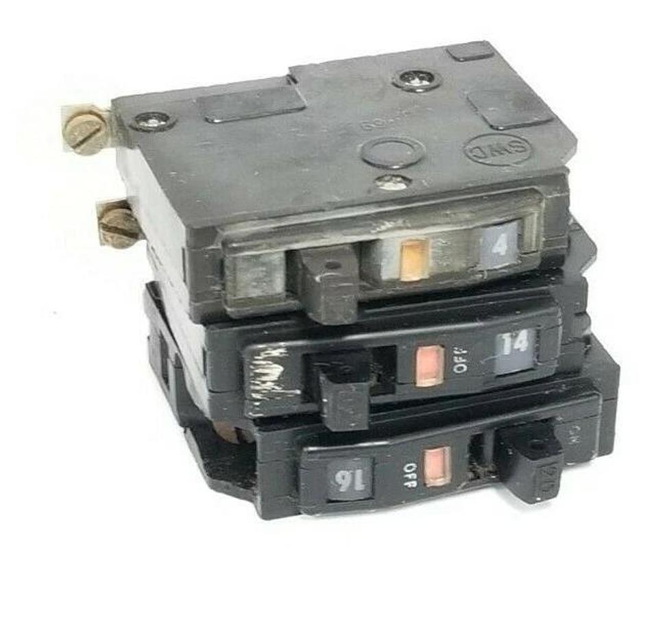 Used LOT OF 3 SQUARE D QOB120 CIRCUIT BREAKERS 20A 1P 120/240V