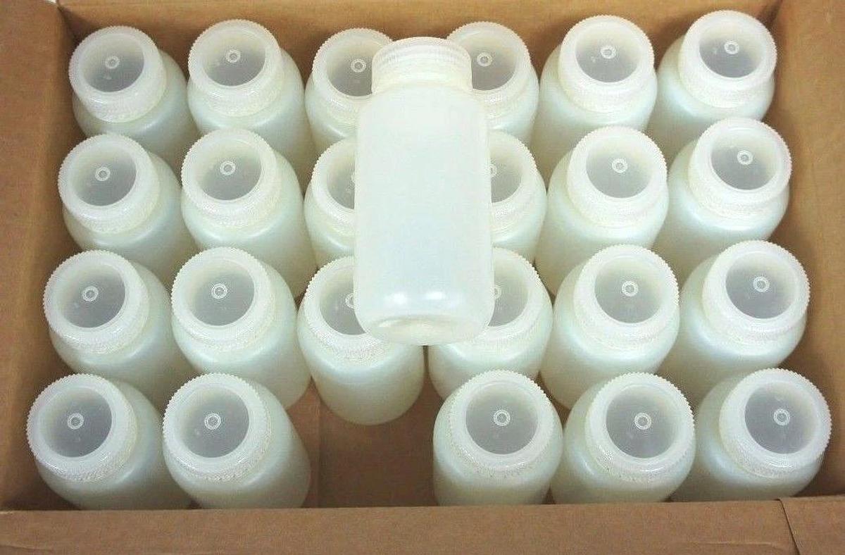 Used CASE OF 24 LAB SAFETY SUPPLY 25112-2 CLEAR 8 OZ PRECLEANED PREMIER HDPE BOTTLES