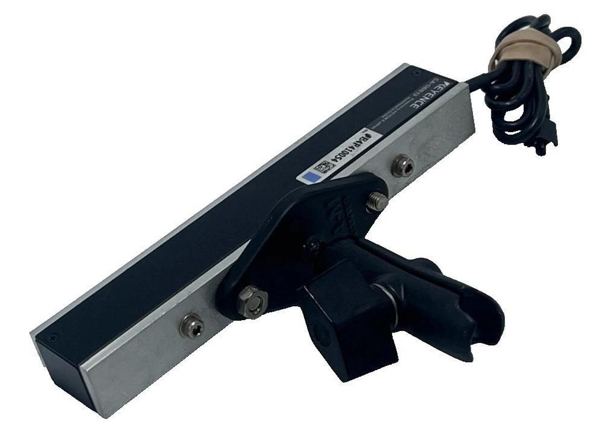 KEYENCE CA-DBB13 LED BLUE LIGHT BAR W/ OP-42282 DIFFUSION PLATE & 1/2" RAM BALL
