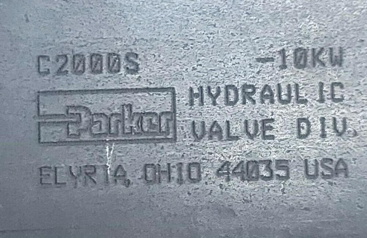 NIB PARKER C2000S CHECK VALVE C2000S-10KW 3000PSI 207 BAR MAX 70 CPM 265 LPM