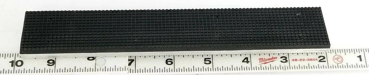 Refurbished LOT OF 4 REIS ROBOTICS USA 5124438 RUBBER CHEEKS 7-7/8'' IN. L 1-3/8'' IN. W 1/4