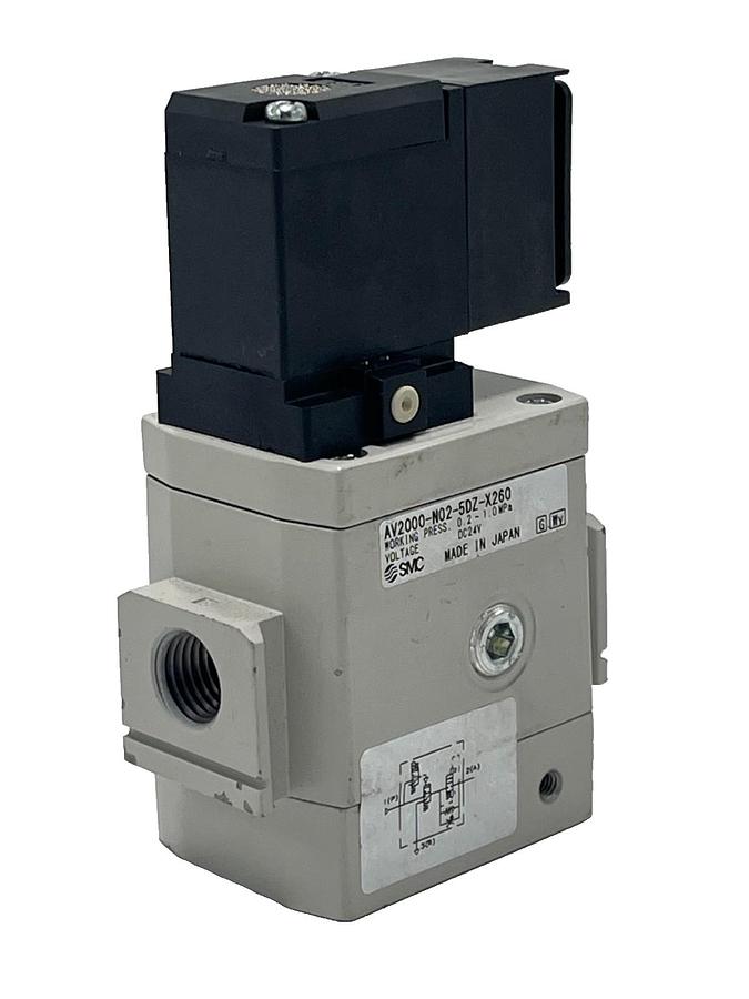 Used SMC AV2000-N02-5DZ-X260 Soft Start-Up Valve 1/4" NPT 24VDC White Body NSNP