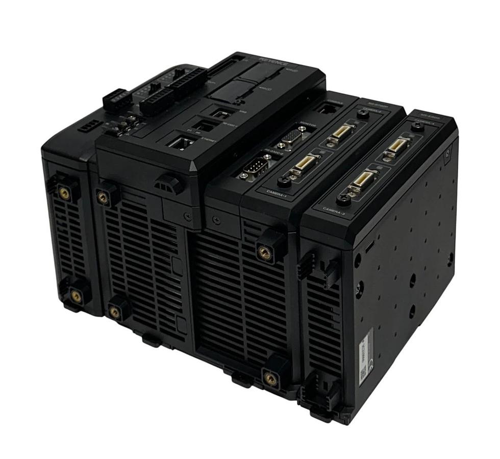 Used KEYENCE XG-8702P Multi-Camera Vision Controller CA-DC21E Light Unit XG-E800 Ext
