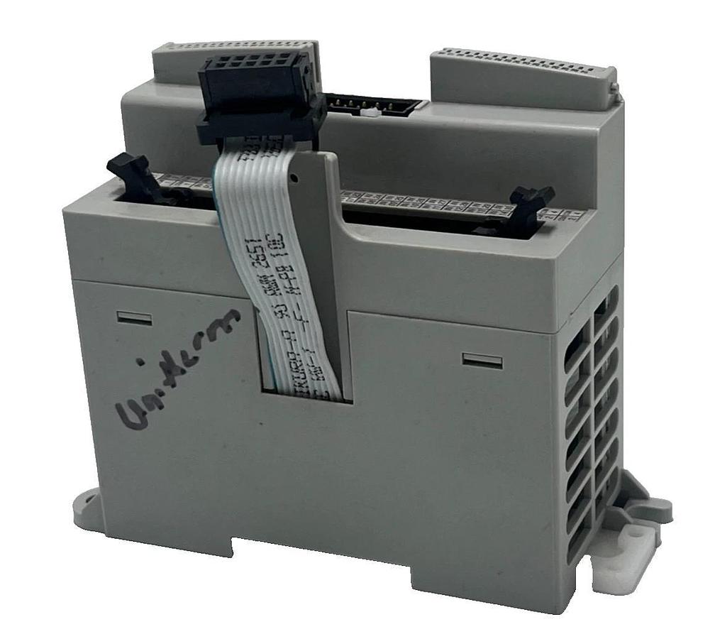 Allen‑Bradley 1762‑IQ32T SER A REV B 32‑Point 24 V DC Sink/Source Input Module