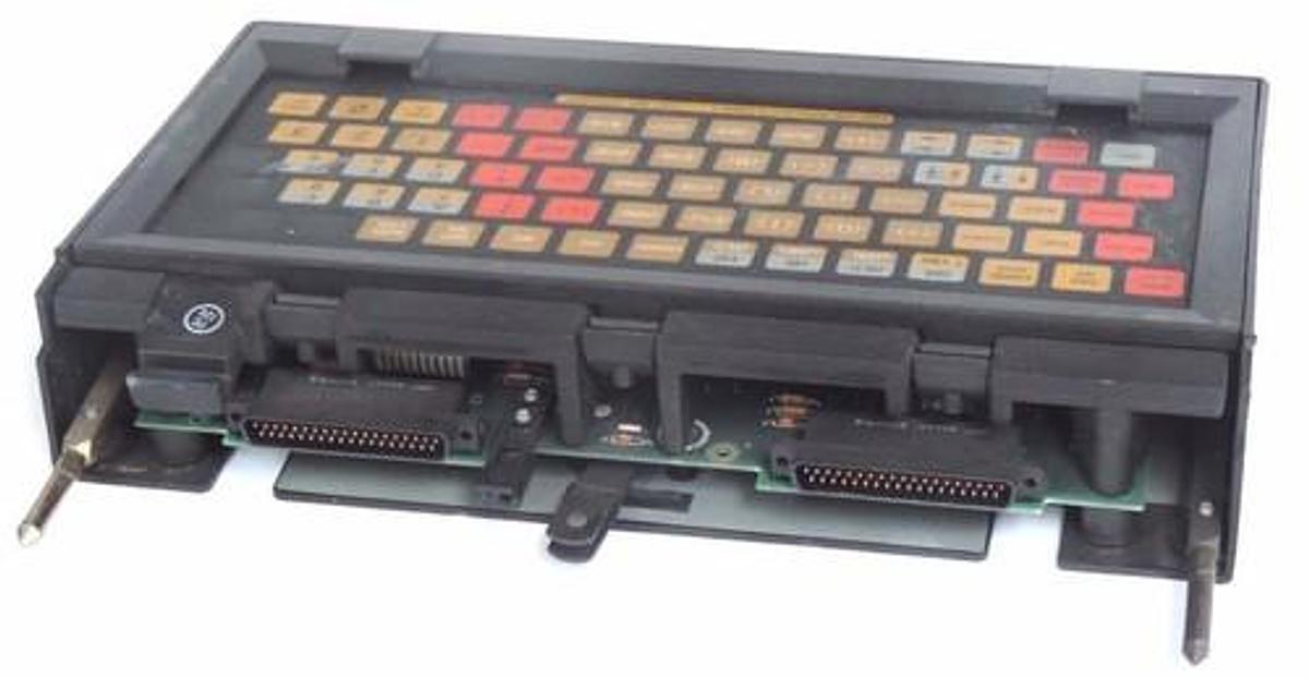 Used ALLEN BRADLEY 1770-FL PLC/PLC-2 KEYBOARD P/N 966260-06 F/W REV A SER C 1770-KFA