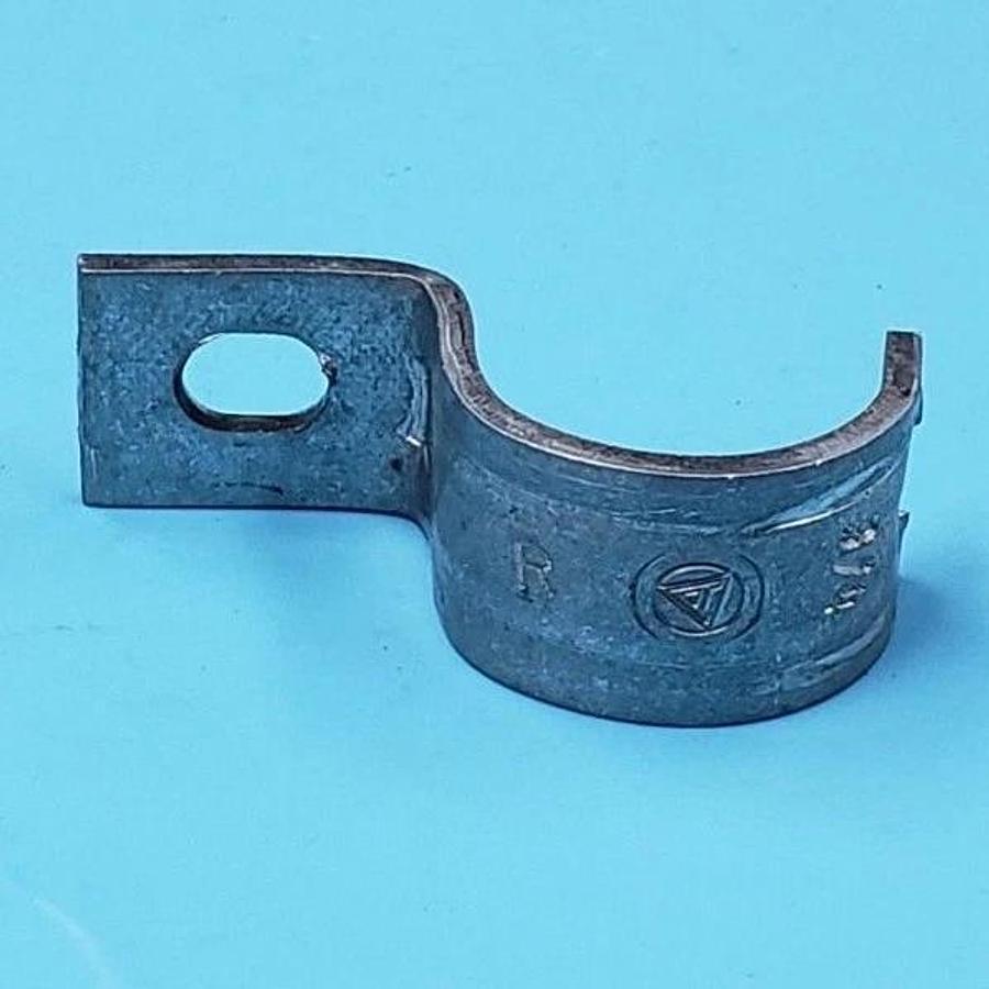 Used LOT OF 9 APPLETON 3/4" STEEL PIPE CLAMPS