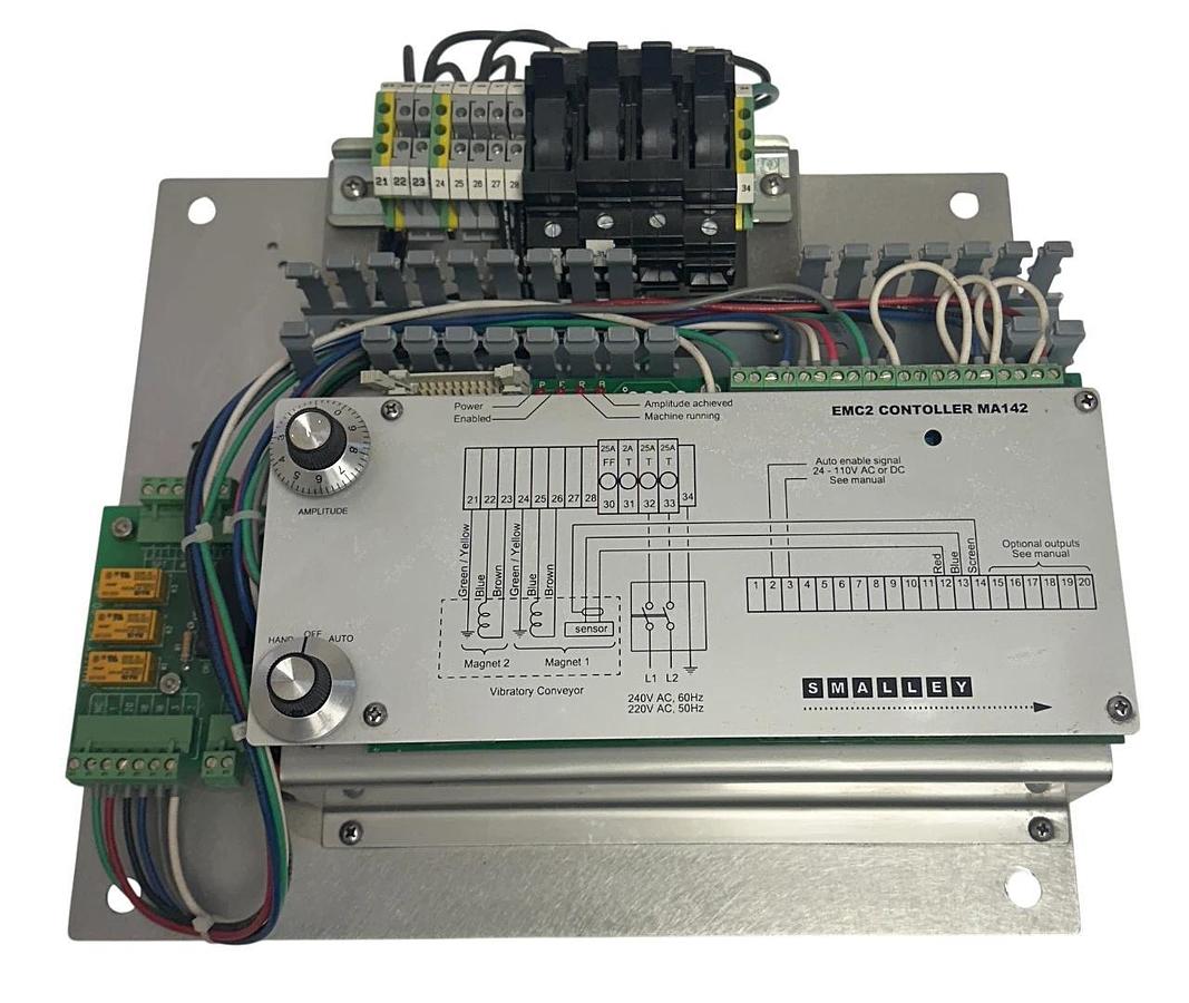 Used SMALLEY EMC2 CONTROLLER MA142 VIBRATORY CONTROLLER 220-240VAC 50/60Hz USNP