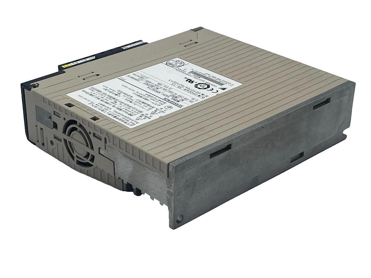 Used YASKAWA SGDV-R90A01A Servopack Servo Drive Amplifier 0.4kW 400W Sigma V Series