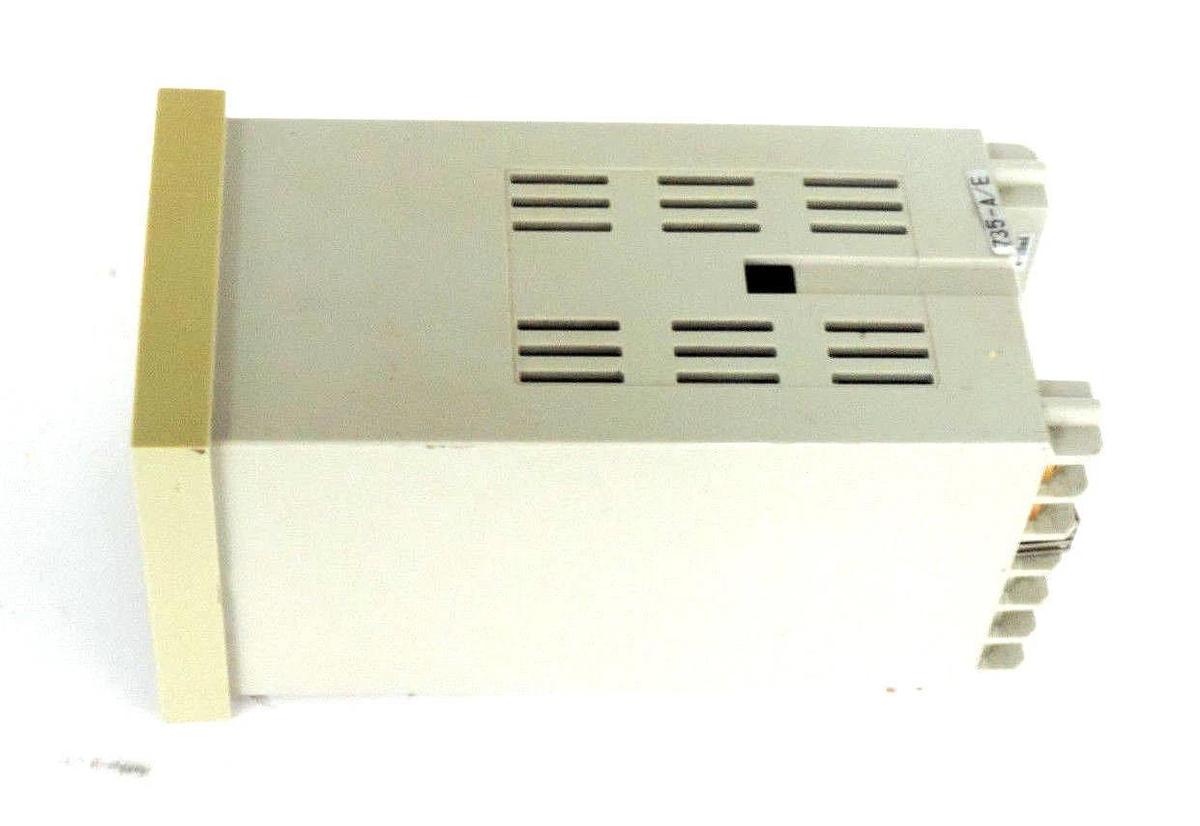 Used SHINKO 735-A/E APC TEMPERATURE CONTROLLER 735AE 0-400C