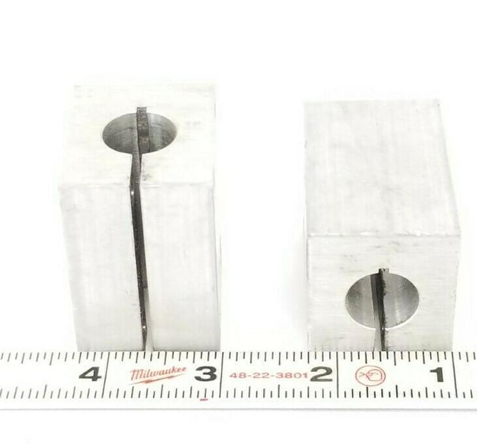 Used LOT OF 2 GENERIC 920B137 CLAMP FLAP GUIDES 4-41484 REV-A / AC331