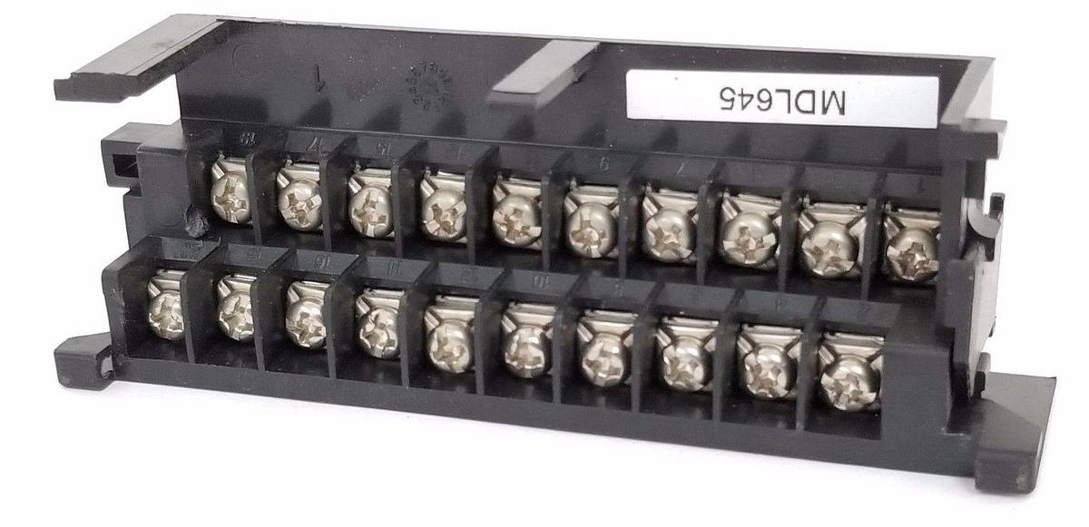 Used GE FANUC 44D750121 TERMINAL BLOCK 16-CHANNEL, 20 POS. 24VDC (CHIPPED CORNER)