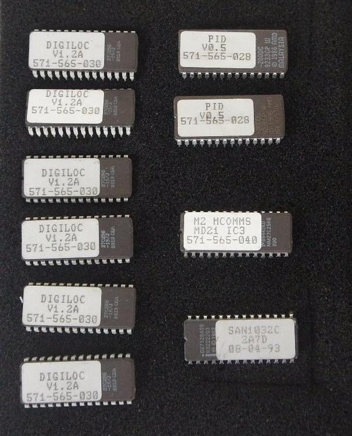 Used GENERIC EPROMS (6) V1.2A 571-565-030 (2) V0.5 571-565-028, 571-565-040, 080493