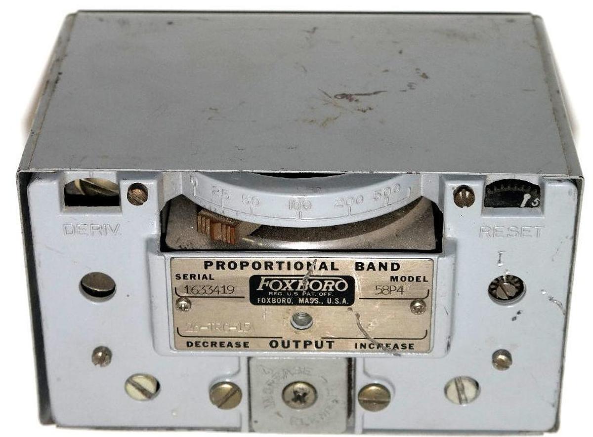 Used FOXBORO 58P4 PROPORTIONAL BAND CONTROLLER 26-TRC-15