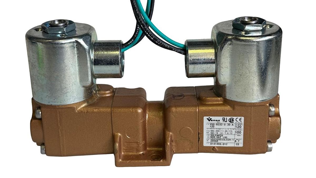 Used NEW VERSA VALVES VGG-8332-U-30-A120 / VGG8332U30A120 DIRECTIONAL SOLENOID VALVE