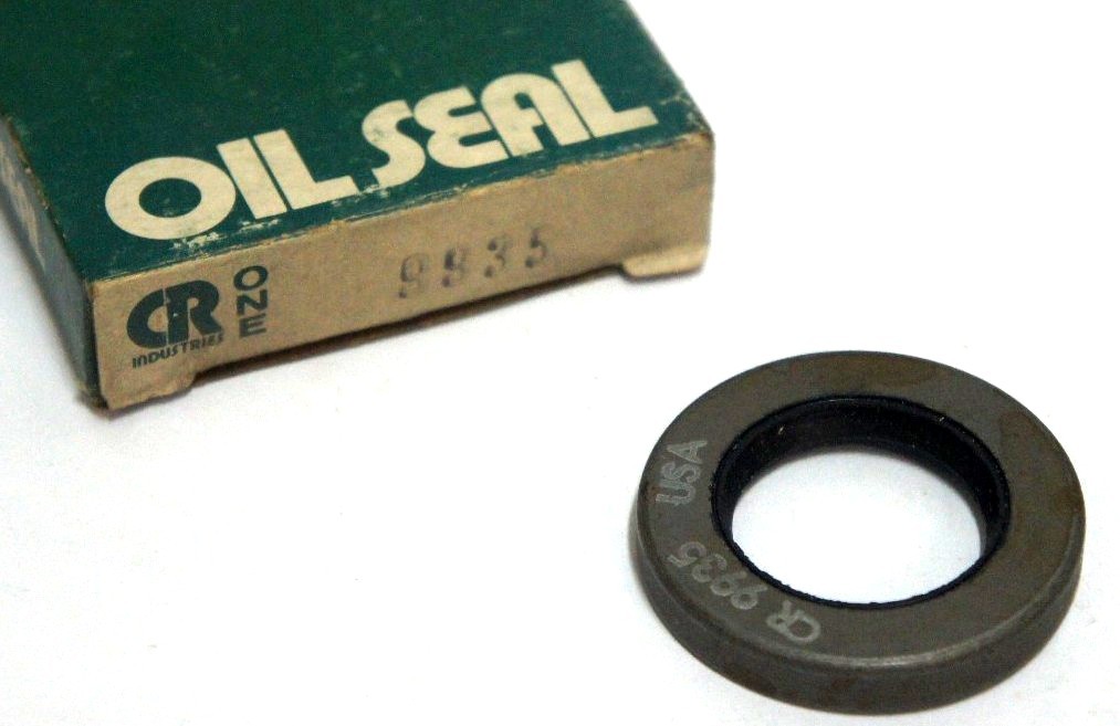 NIB CHICAGO RAWHIDE 9935 OIL SEAL