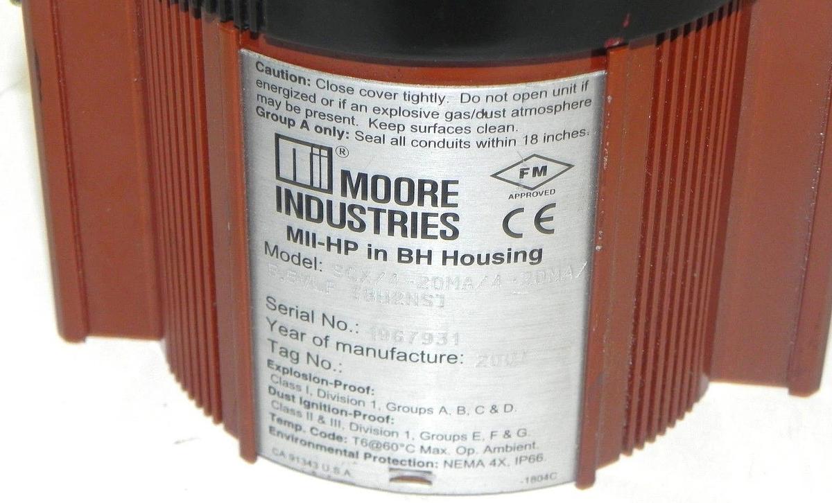 Used MOORE INDUSTRIES SCX/4-20MA/4-20MA/5.5VLP MII-HP IN BH HOUSING