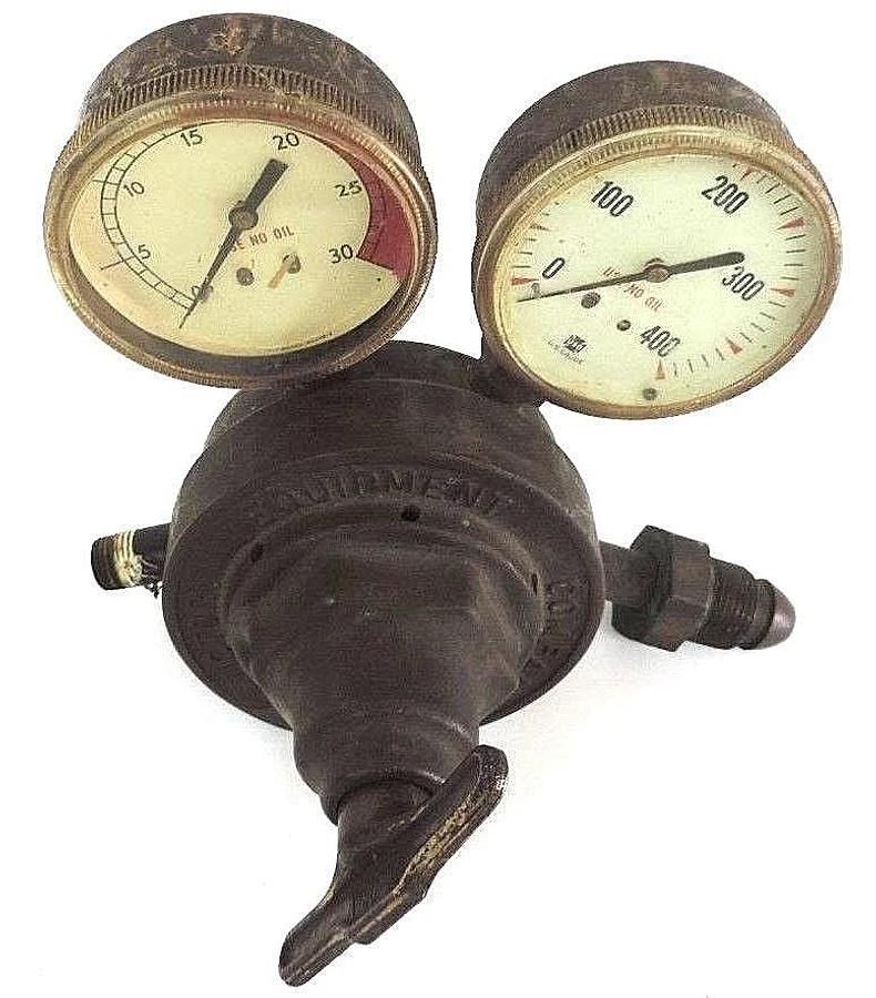 Used VICTOR 2478041 COMPRESSED GAS REGULATOR