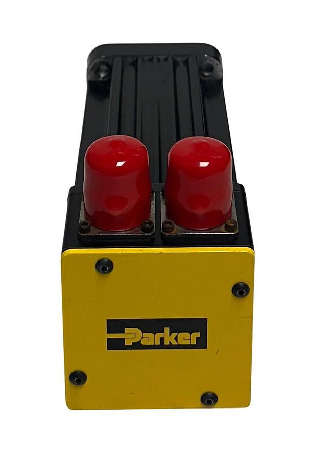 Used PARKER J0702FE-KMSN / J0702FEKMSN NeoMetric SERIES SERVO MOTOR 0.45kW IP64 USNP