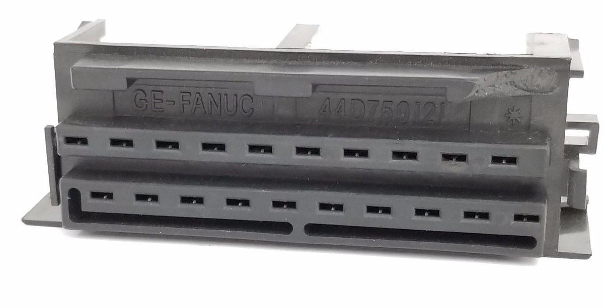 Used GE FANUC 44D750121 TERMINAL BLOCK 16-CHANNEL, 20 POS. 24VDC (CHIPPED CORNER)