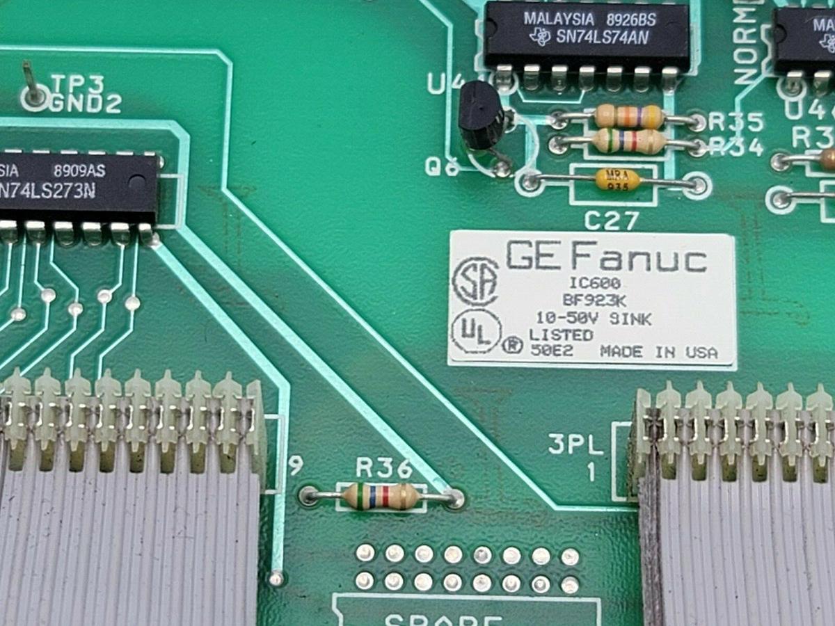 Used GE FANUC IC600BF923K OUTPUT CARD SINK SERIES SIX 10-50 VDC 32 POINT