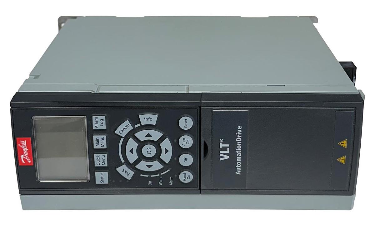 Used DANFOSS 131B0039 / FC-302P3K0T5E20H1XGXXXSXXXXAXBXCXXXXDX VLT DRIVE 3kW/4HP NSMP
