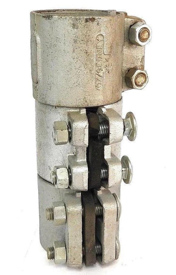 LOT OF 3 NEW OZ GEDNEY 2-1/2" SPLIT RIGID COUPLINGS SSP 250