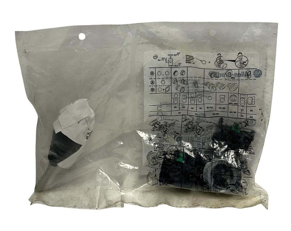 Used ALLEN BRADLEY 800FM-JR4MX22B /A BULLETIN 800FM TOGGLE SWITCH 4-POS NSFS