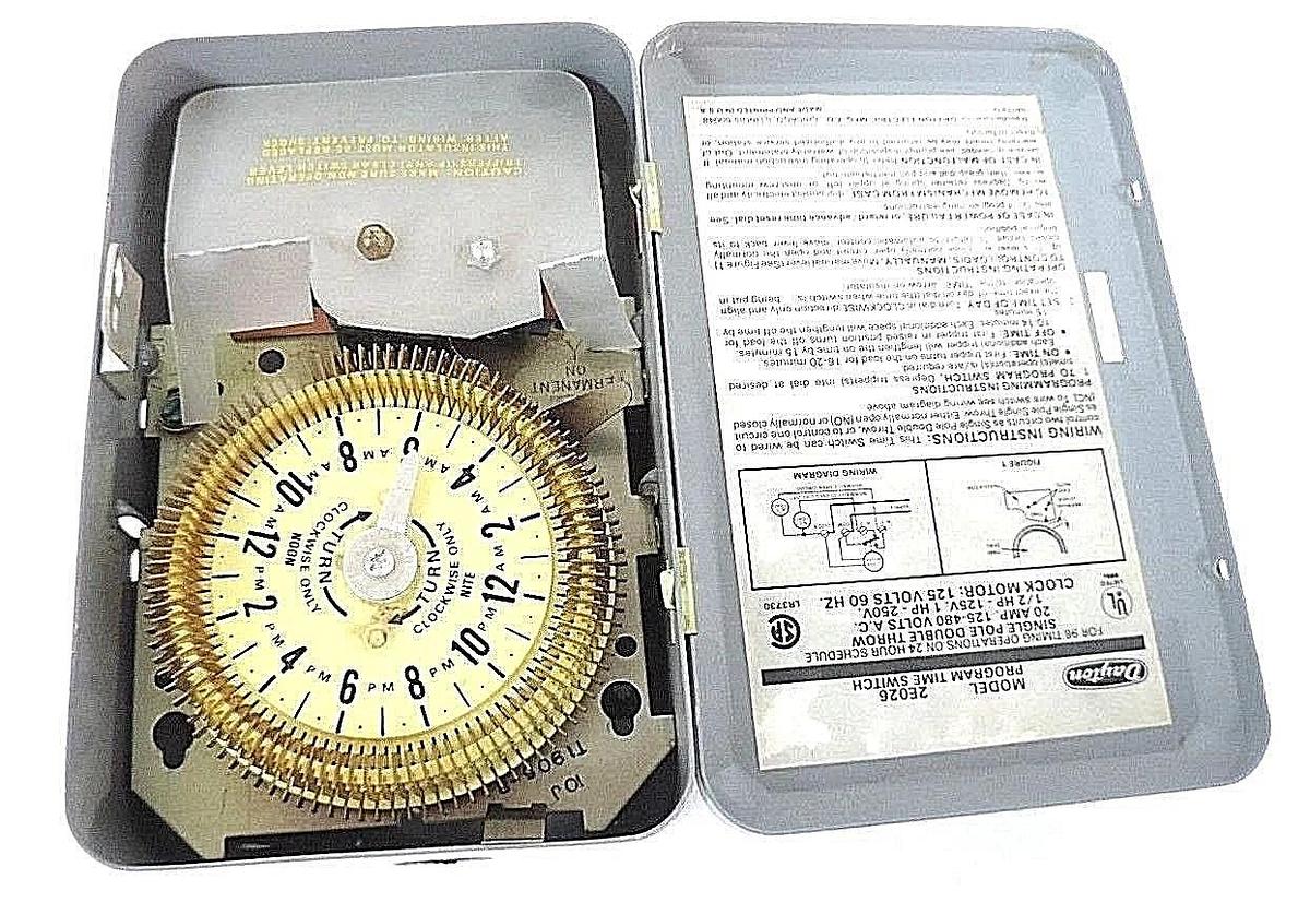 Used DAYTON 2E026 PROGRAM TIME SWITCH FOR 96 TIMING OPERATIONS ON 24 HOUR SCHEDULE