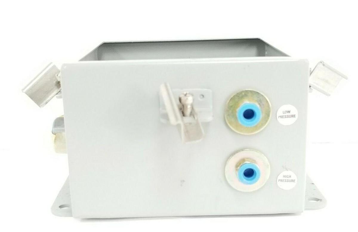 Used NEW HOFFMAN / PENTAIR A606NF/8PL ELECTRICAL ENCLOSURE 6 ''x 6'' x 4'' A606NF 8PL