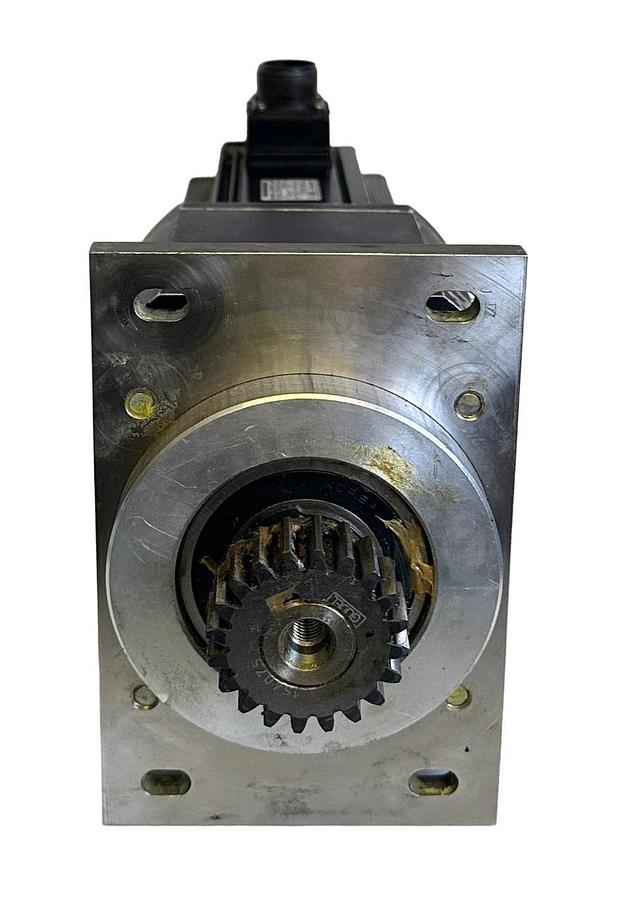 Used YASKAWA SGMSH-20DCA6F-OY / SGMSH20DCA6FOY AC SERVO MOTOR W/ SPL120/2 GEARBOX