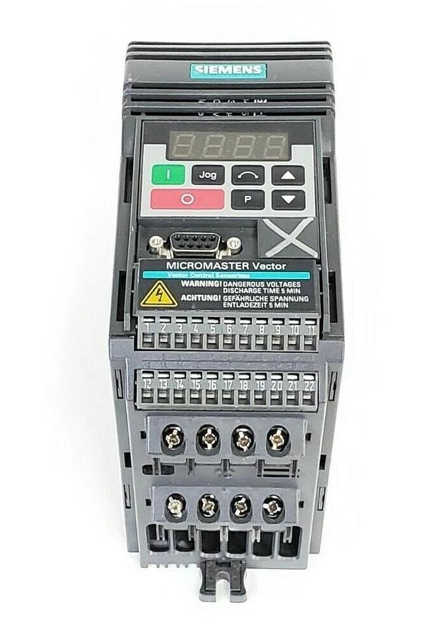Used SIEMENS 6SE3211-5CA40 AC DRIVE MICROMASTRER 0.33 HP 230 VAC
