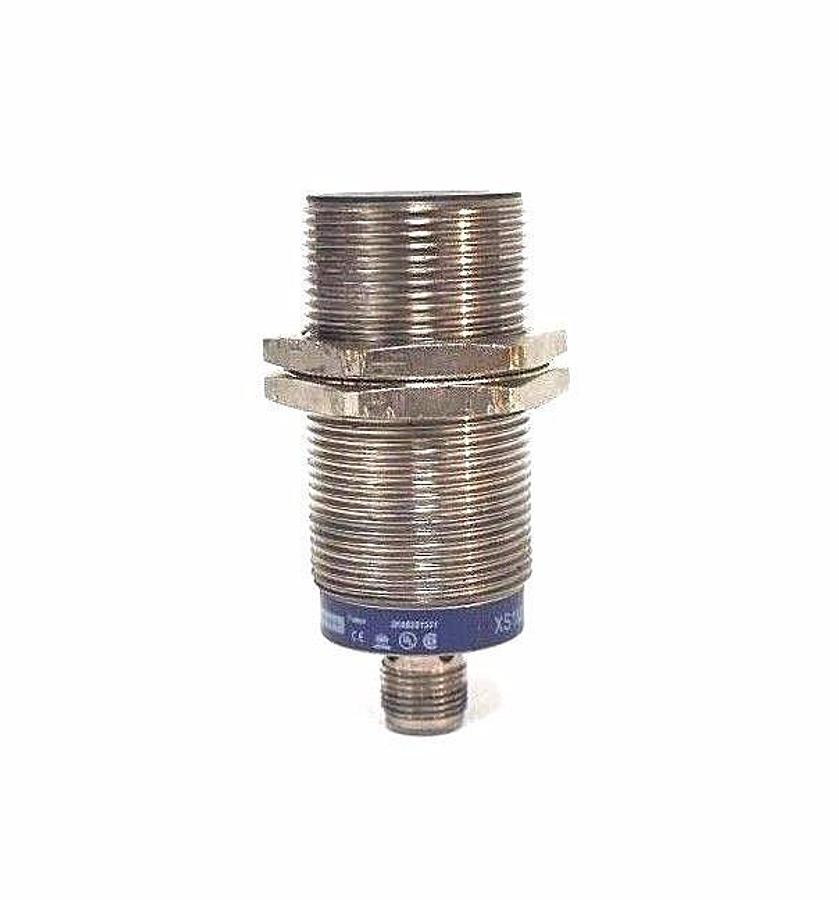 Used TELEMECANIQUE XS1M30PA370D INDUCTIVE SENSOR 48VDC, 200MA