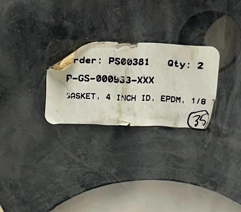 Used 2 UNBRANDED P-GS-000933-4X9 / P-GS-000933 / PGS000933 OEM GASKETS 4'' EPDM NSNP
