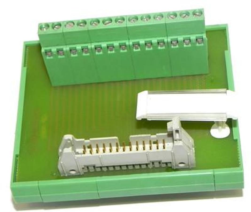 Used PHEONIX CONTACT 2281050 MODULE FLKM 26 CH. NO. 3250242-0