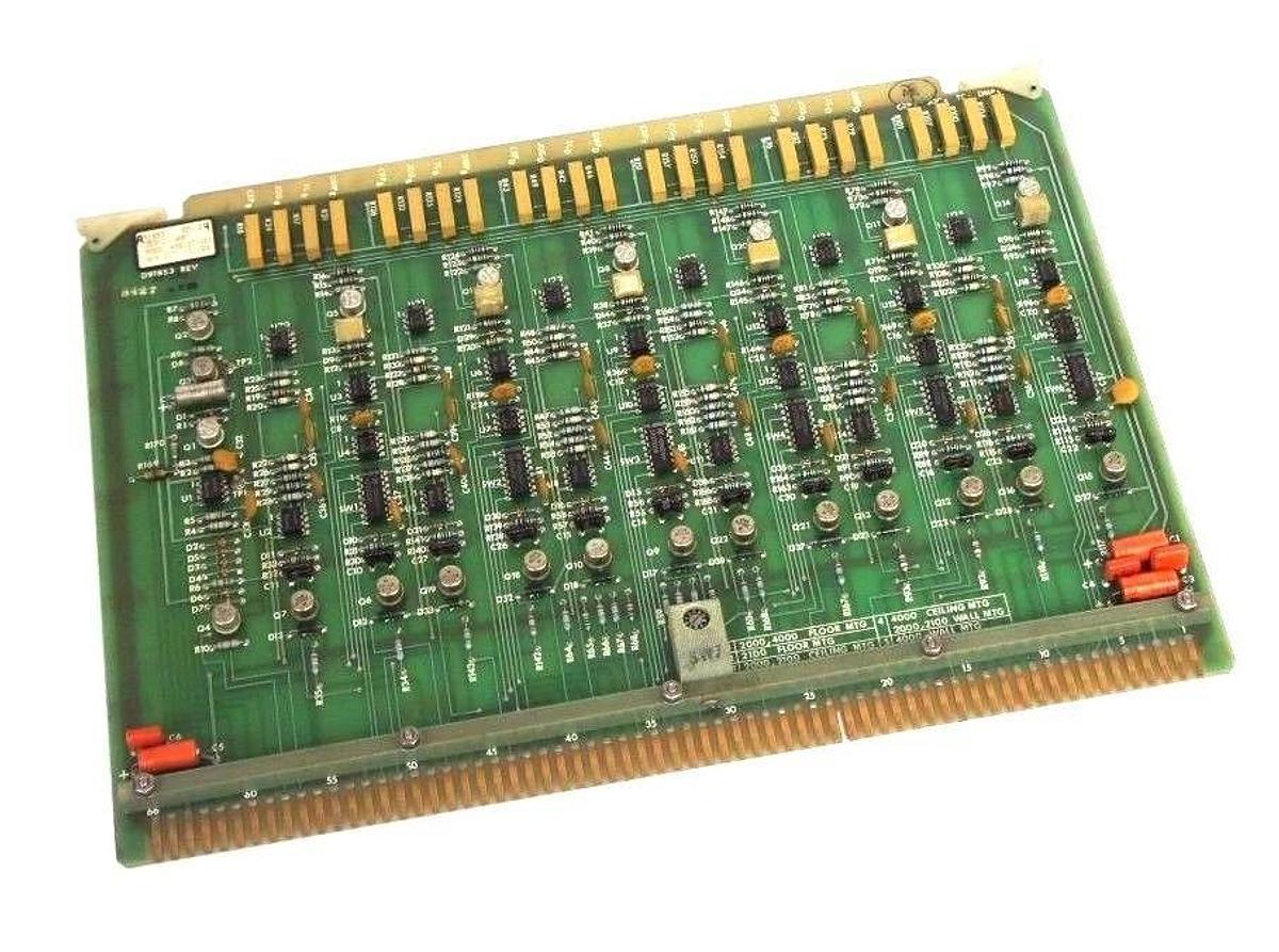 Used MOOG A58187-001 SERVO AMPLIFIER CARD REV. G4, D918S3, A58187001