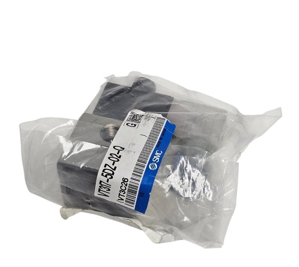 Used NEW SMC VT317-5DZ-02-Q SOLENOID VALVE VT3175DZ02Q 24VDC