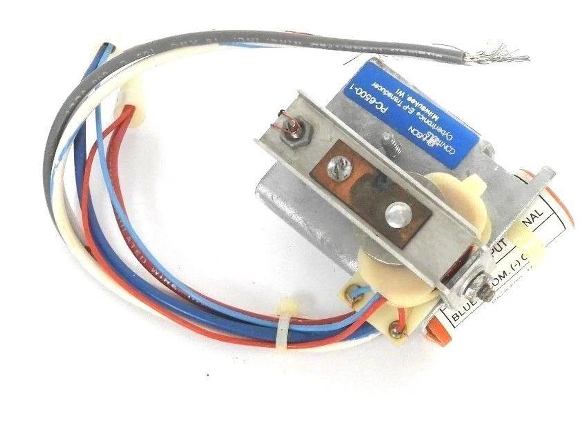 Used NIB JOHNSON CONTROLS P/N: H27-5024-26 CODE: PC-6500-1 CYBERTRONIC E-P TRANSDUCER