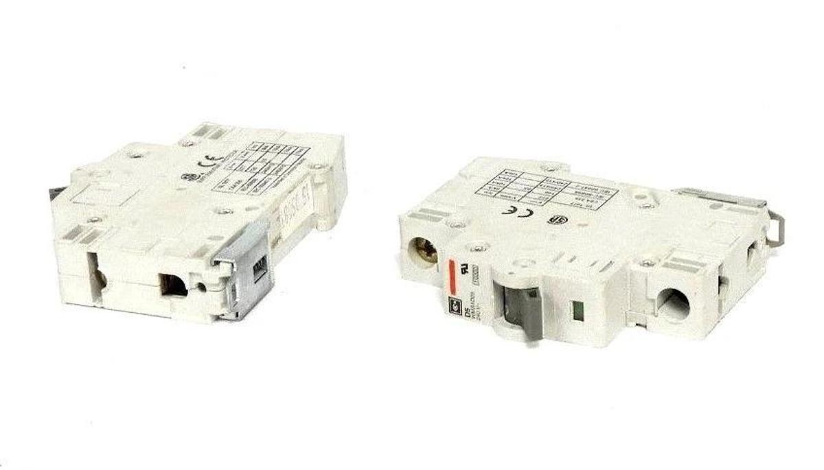 Used LOT OF 2 CUTLER HAMMER WMS1D05 CIRCUIT BREAKERS