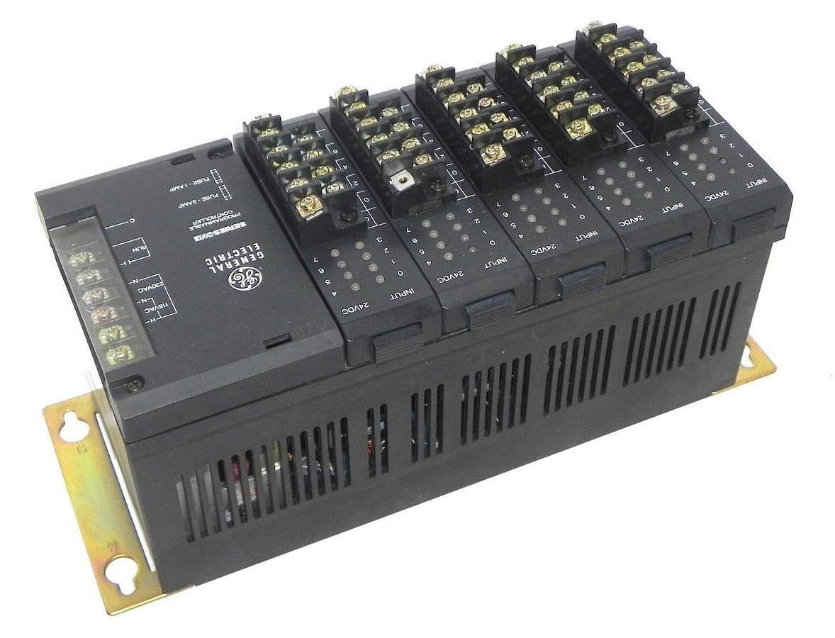 Used GE FANUC IC610CHS100B RACK W/ POWER SUPPLY AND 5 IC610MDL101A INPUT MODULES