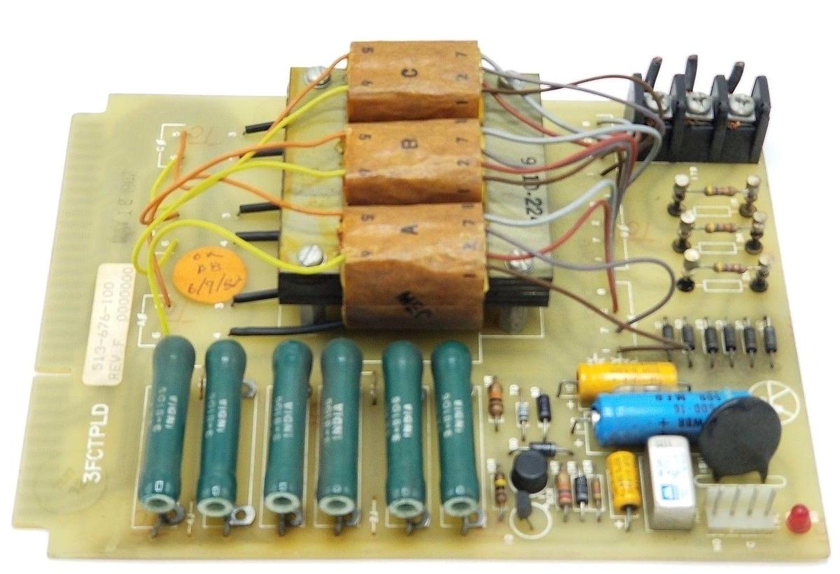 Used BURTON 513-676-100 CIRCUIT BOARD 3FCTPLD REV. F, 413-128-100