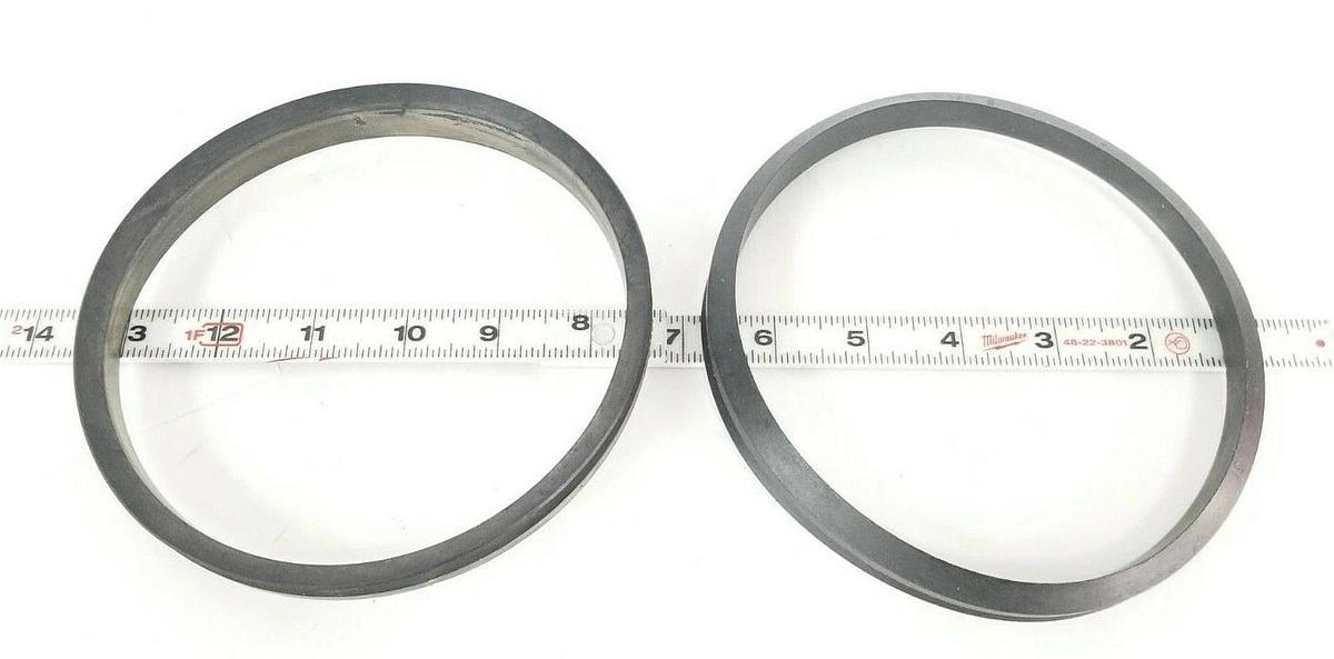 LOT OF 3 NEW KRONES 0-168-37-300-3 SHAFT SEALS 0168373003