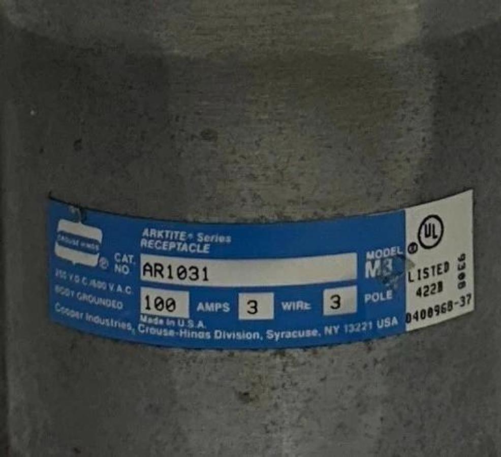 Used CROUSE-HINDS AR1031 MODEL M3 ARKTITE SERIES RECEPTACLE 100A 3-WIRE 3P USNP