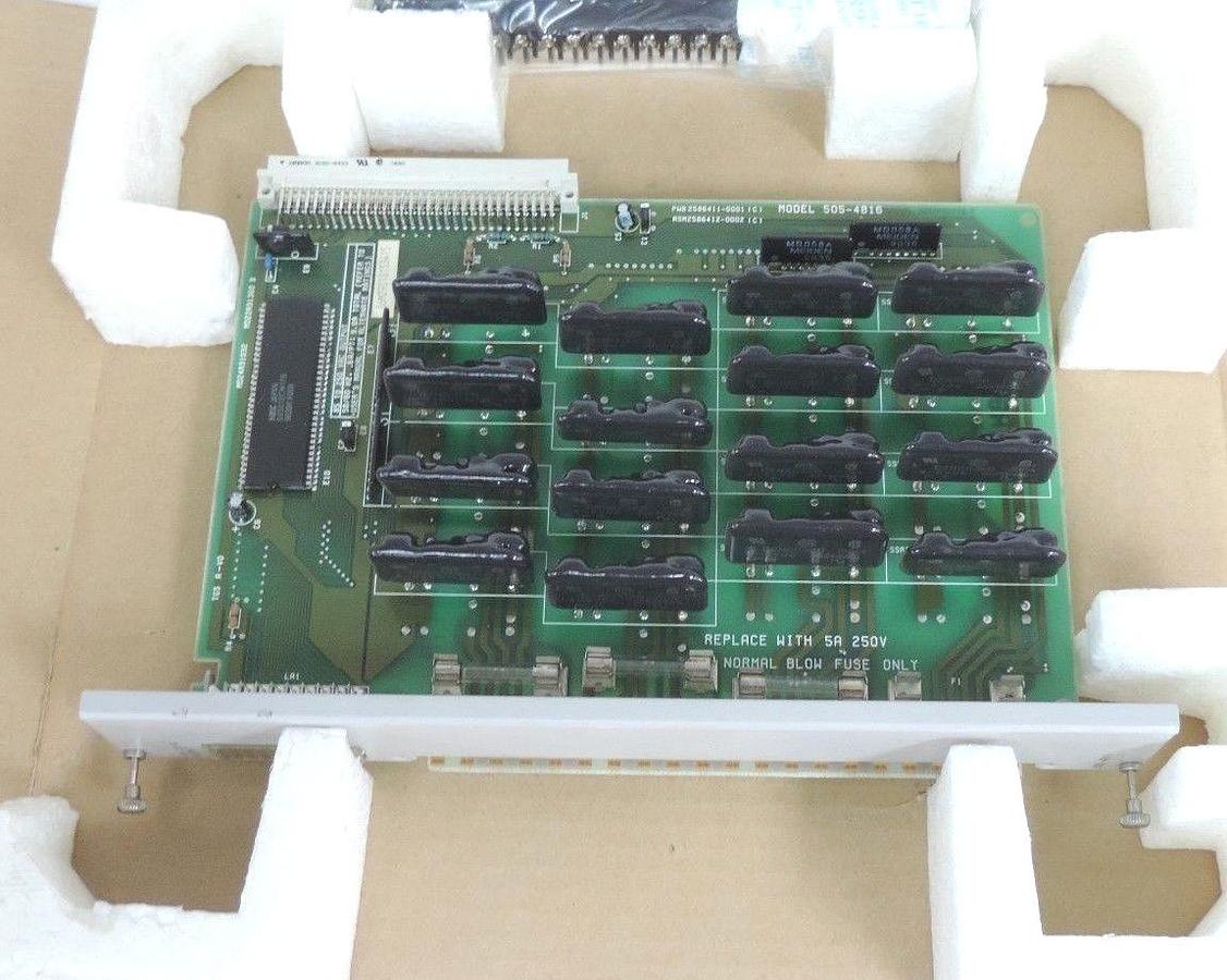 Used NEW SIEMENS 505-4816 MODULE DIGITAL OUTPUT 110-220V-AC, 2586270-0002